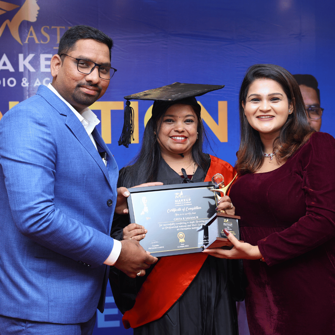 Makeup training class at Master Makeup Studio Academy